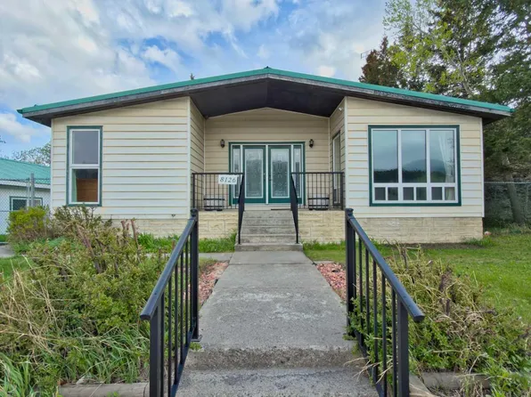 8126 20th Ave, Crowsnest Pass, AB T0K 0M0