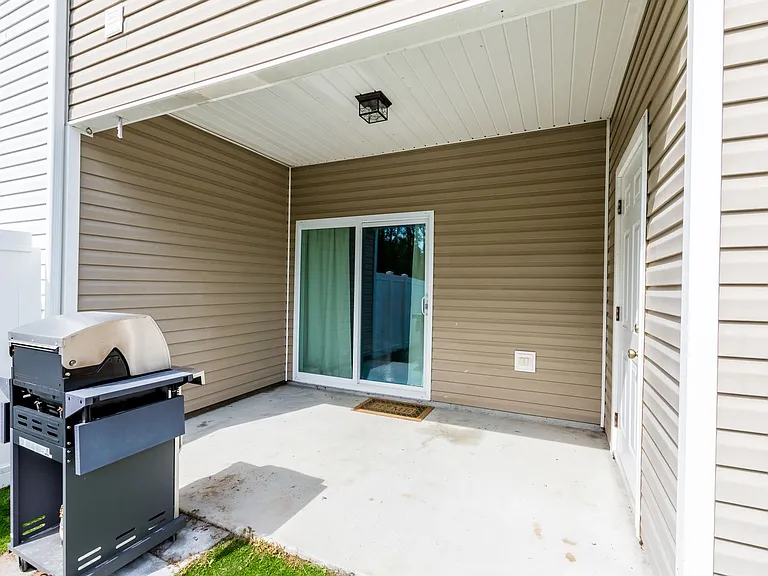 530 Oyster Rock Ln — Photo 29