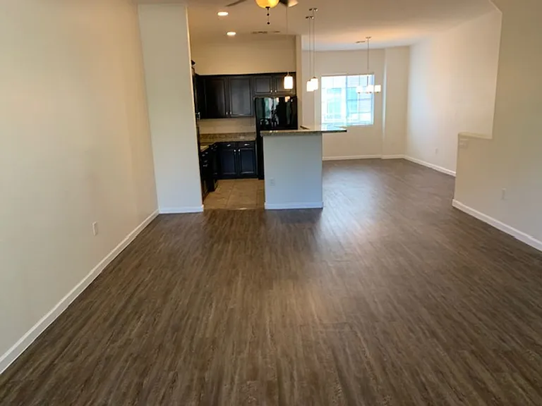 124 N California St #14 — Photo 20
