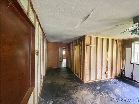 5th image of 743 N Ruritan Dr