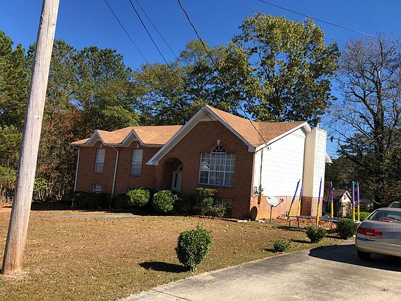 2nd image of 9588 Eastpointe Cir