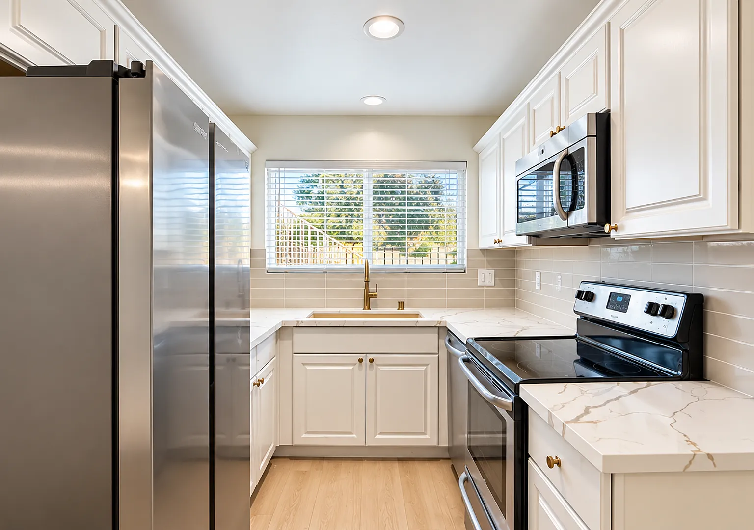 Beautifully Renovated 1 and 2 bedrooms with In-Unit W/D near Adams Ave in Normal Heights! — Photo 3