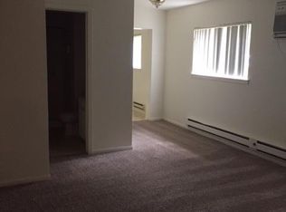 591 Darlington Ln APT 19, Crystal Lake, IL 60014