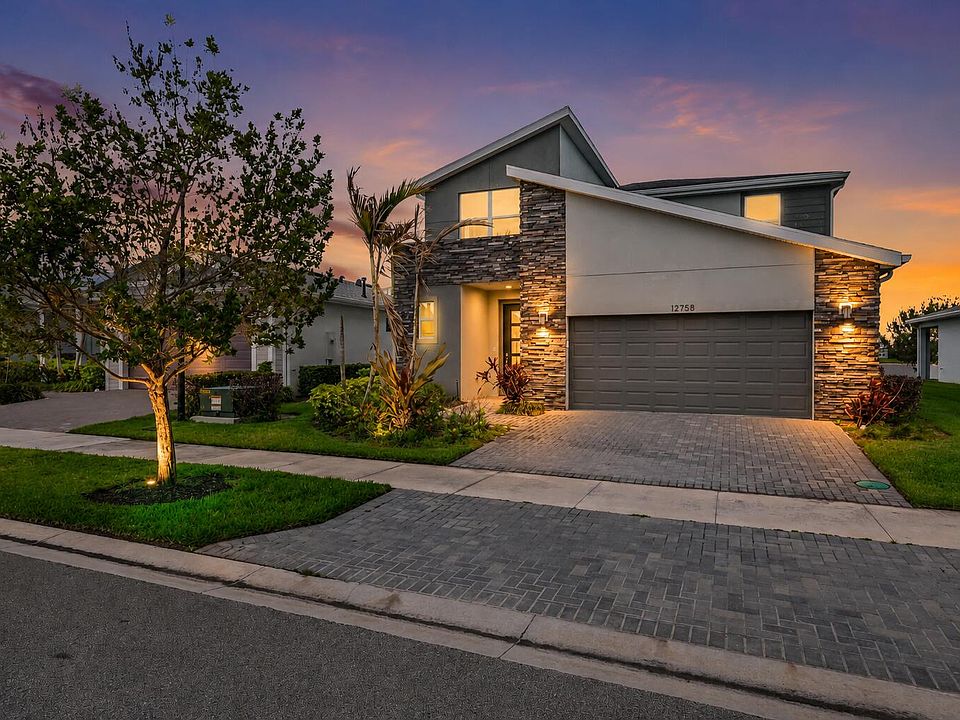 1st image of 12758 SW Phoenix Drive