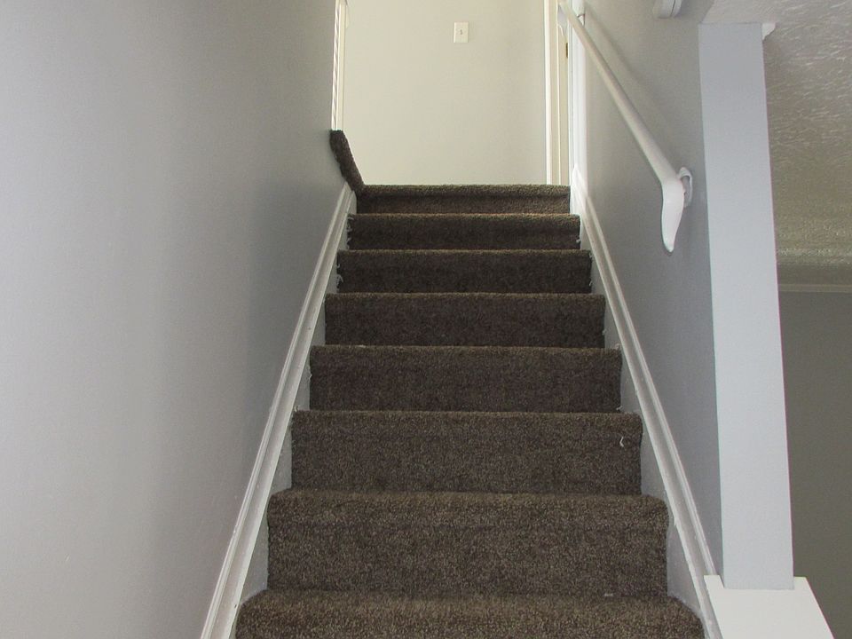 1st image of 5064 Beckenham Ct