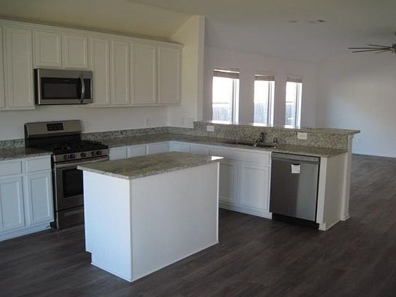 3rd image of 17003 Strathwood Oaks Trl