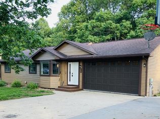 269 Sunset Ln, Ellsworth, WI 54011