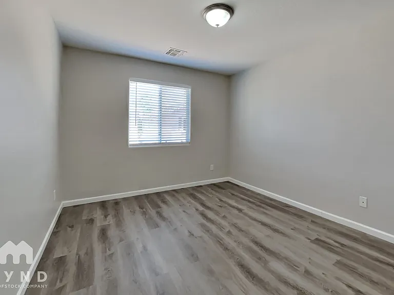 4272 E Vest Ave — Photo 16