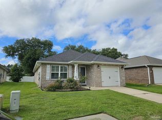 3881 Throne Ct, Milton, FL 32583