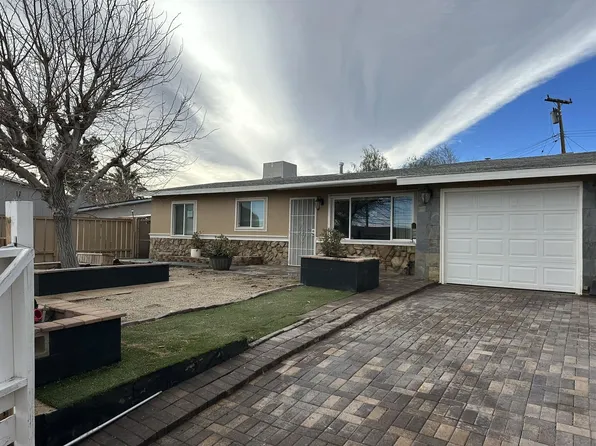 15873 Jean Dr, Mojave, CA 93501