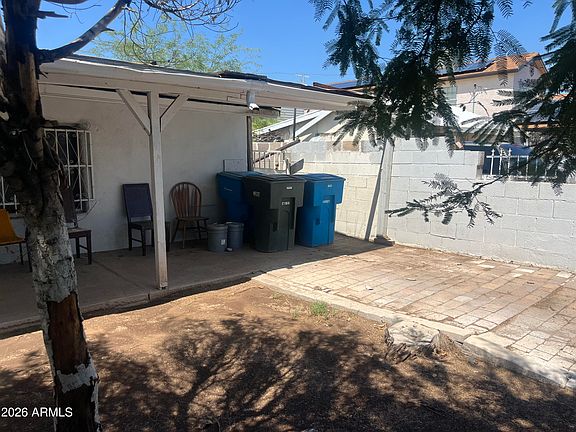 3rd image of 1220 S 10TH Avenue