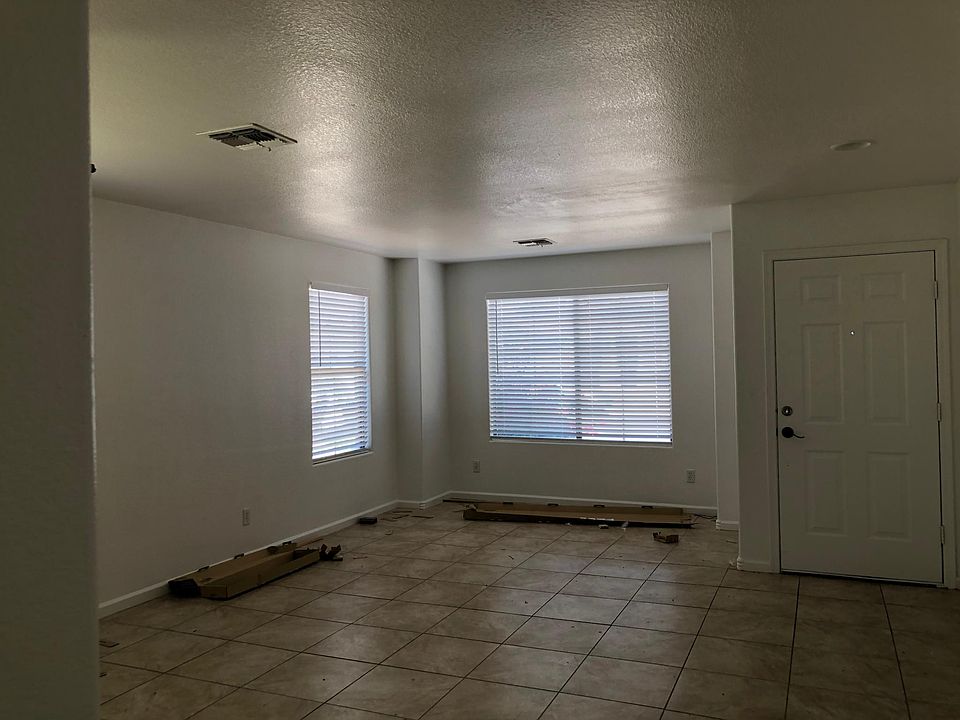 1st image of 6326 N 69th Dr