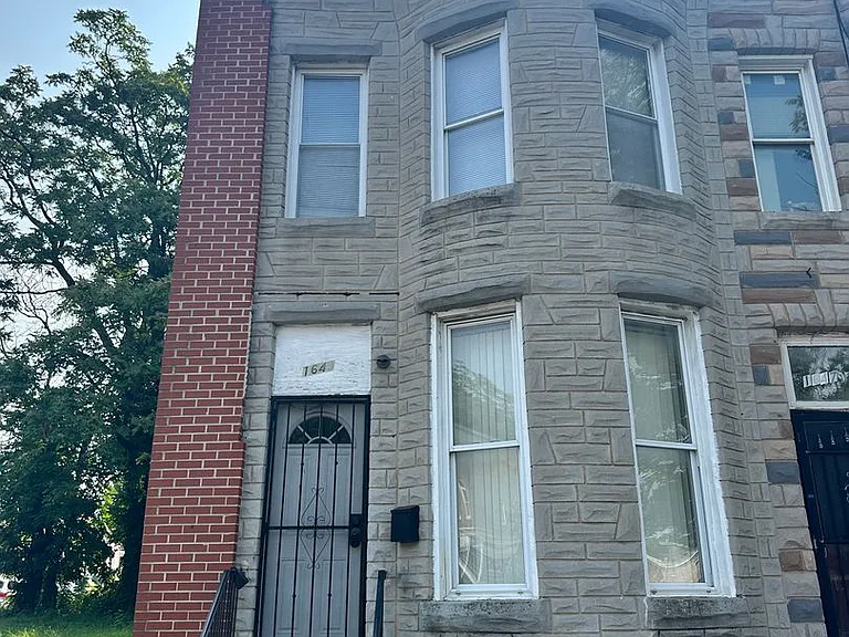 1649 N Fulton Ave — Photo 1