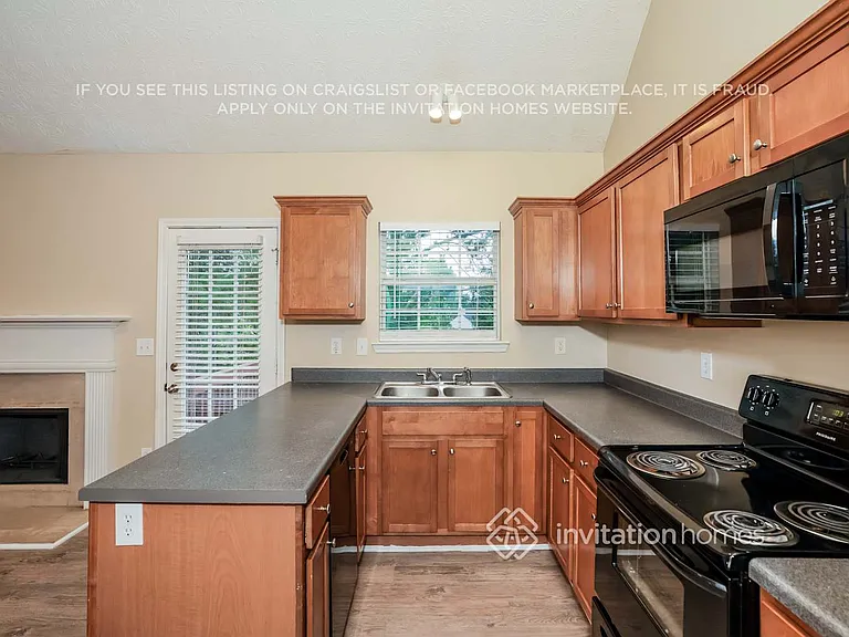 1230 Saint Francis Ct — Photo 7