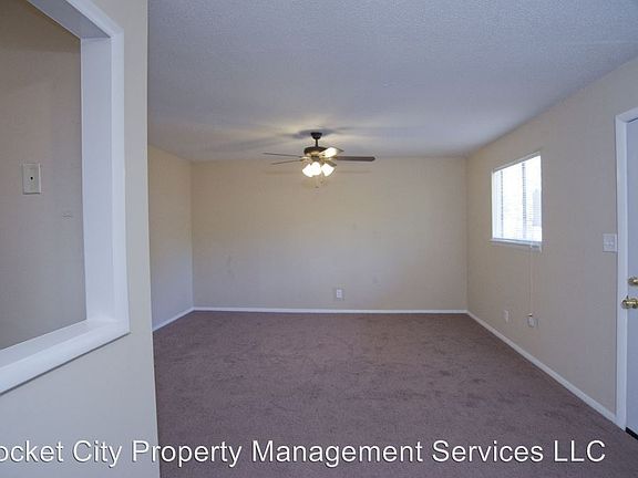 3rd image of 4011 Eunice St SW APT 3