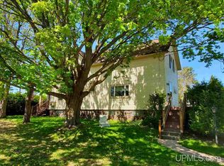 57168 Rockland St, Calumet, MI 49913