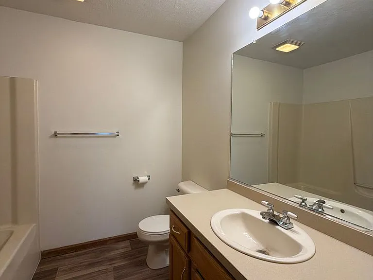 213 Stonewall Ct — Photo 13