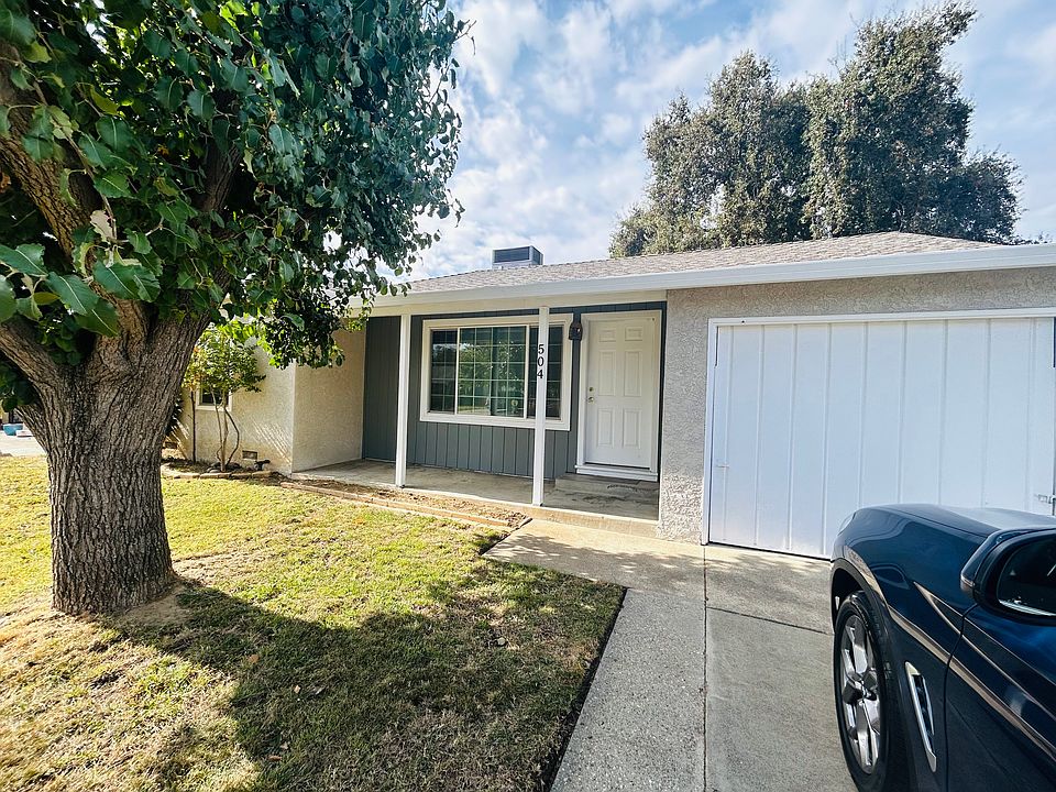 1st image of 504 Lilac Ln