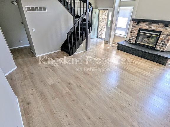 2nd image of 2217 Wendy Way Dr