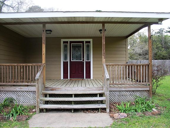 3rd image of 1526 Dogwood Trl