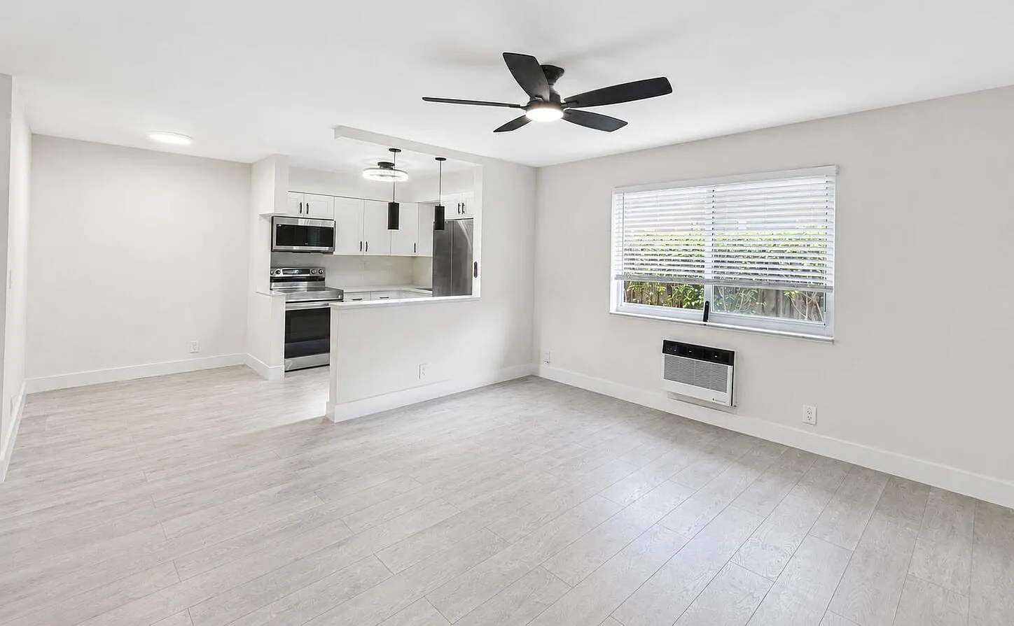 1 bed, 1.0 bath, 775 sqft, $1,650 — Photo 2