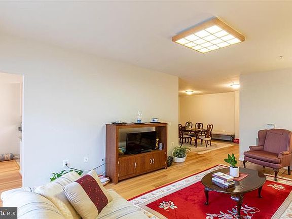 5th image of 531 Lawson Way APT 205