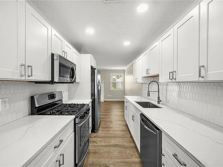 1528 Paces Ferry North Dr SE — Photo 7