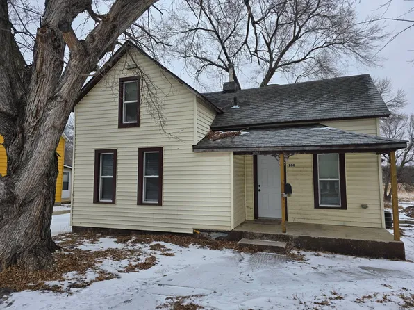 200 W Bridge Ave, Flandreau, SD 57028