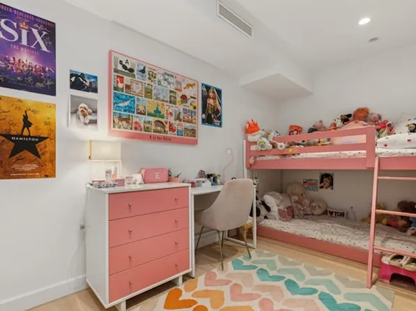 35 West 71st Street image 10 of 14