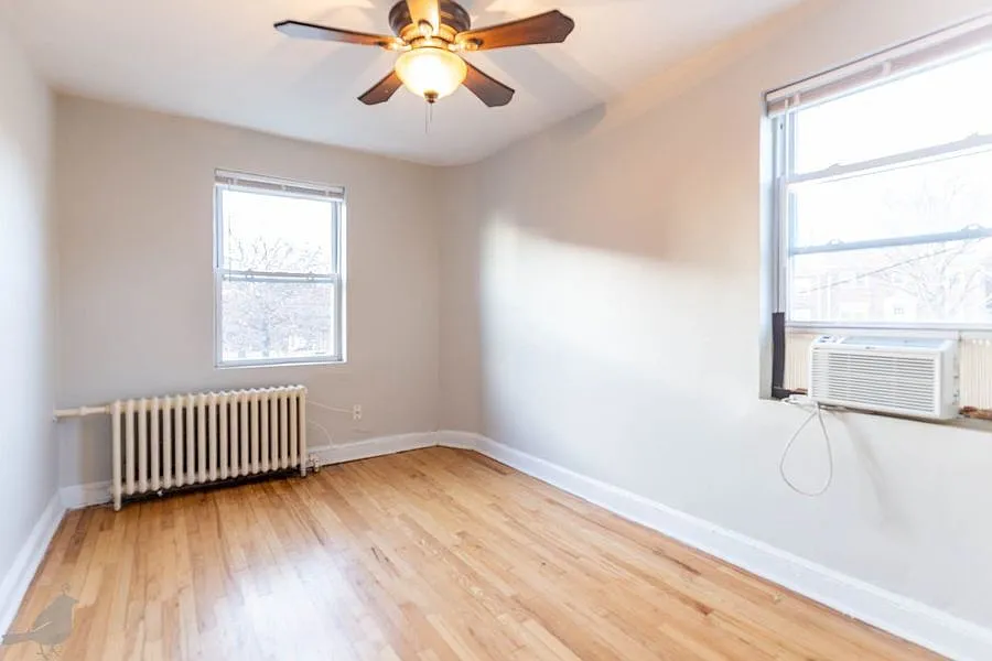Cozy Condo Near H Street + Parking! — Photo 2