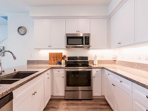 4th image of 163 Pinkerton Ln