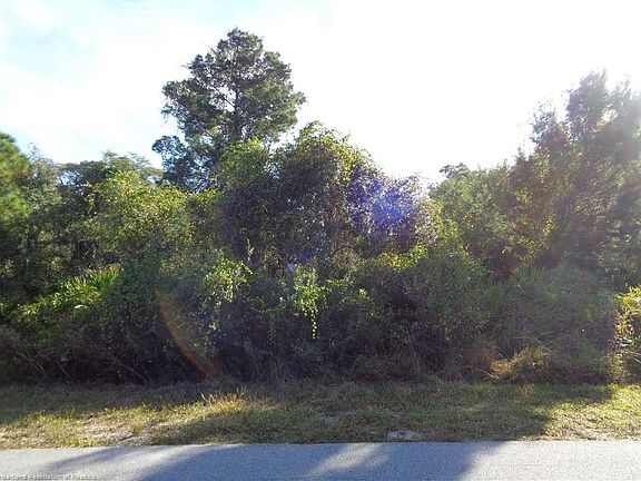4th image of 1623 Chatsworth St
