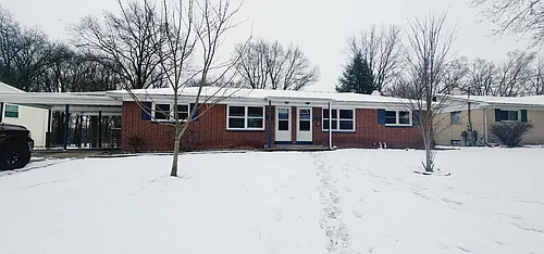 426 Dorset St Photo 1
