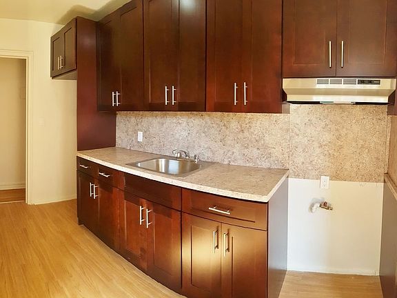 4th image of 4226 81st St APT 4H