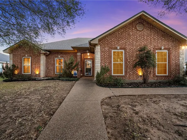 1208 Heritage Way Dr, Woodway, TX 76712