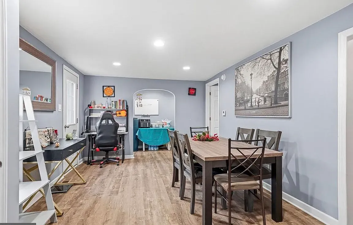 2 bed, 960 sqft, $2,375 — Photo 4