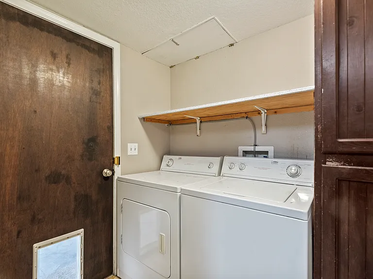 765 N Meaghan Pl — Photo 18