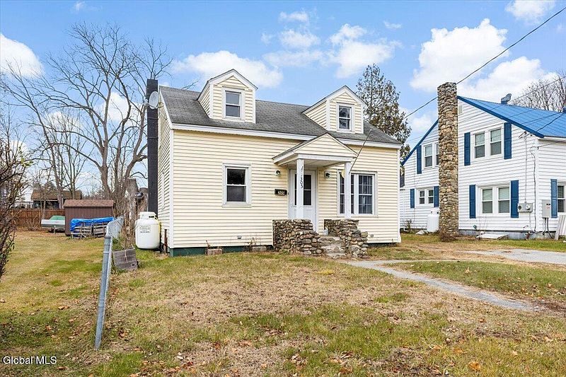 3rd image of 305 Ash Street