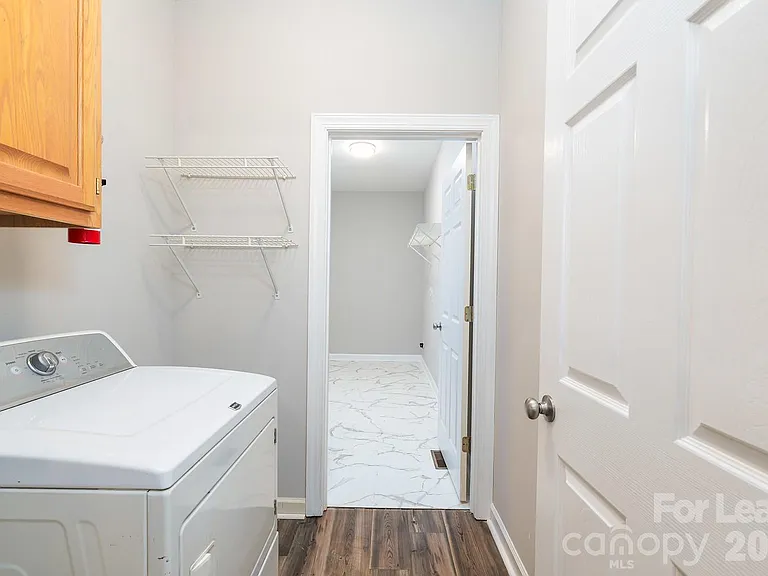 5238 Downing Creek Dr — Photo 19