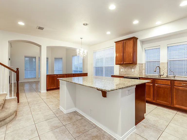 592 Burning Oak Dr — Photo 16