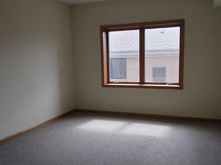 5761 W Higgins Ave #2D — Photo 6