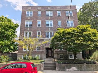 6 Cogswell Ave #1, Cambridge, MA 02140