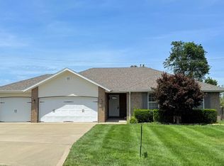 2113 E Milton St, Republic, MO 65738