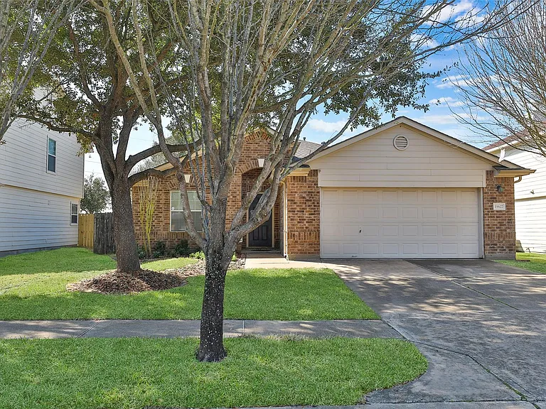 19627 Beachy Ct — Photo 4