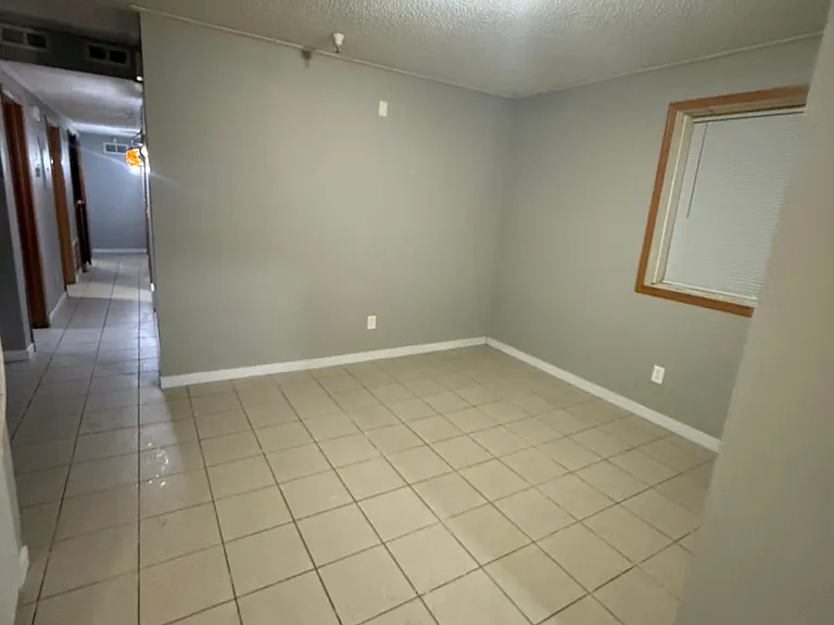2701 Emerson Ave N #1 — Photo 9