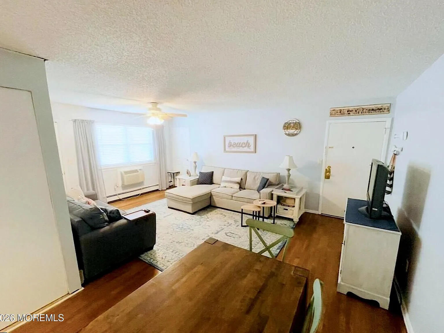 2 bed, 1.5 bath, 1036 sqft, $2,295 — Photo 4