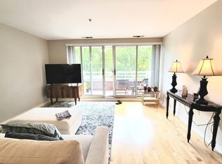6 Canal Park APT 208, Cambridge, MA 02141