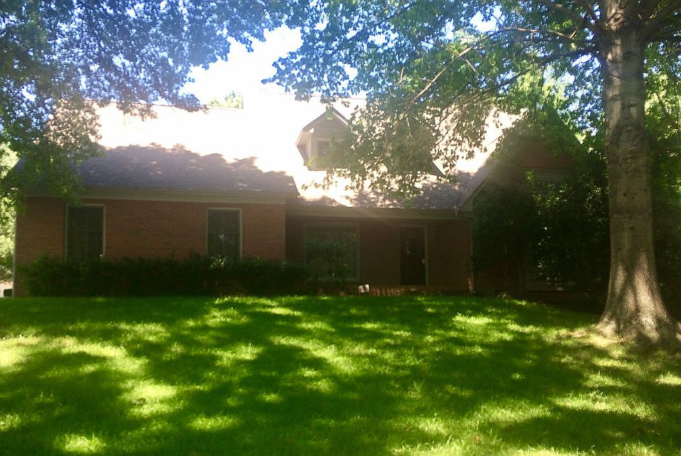 1st image of 12109 Broadwood Dr