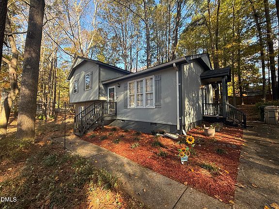 4th image of 303 Winding Brook Dr