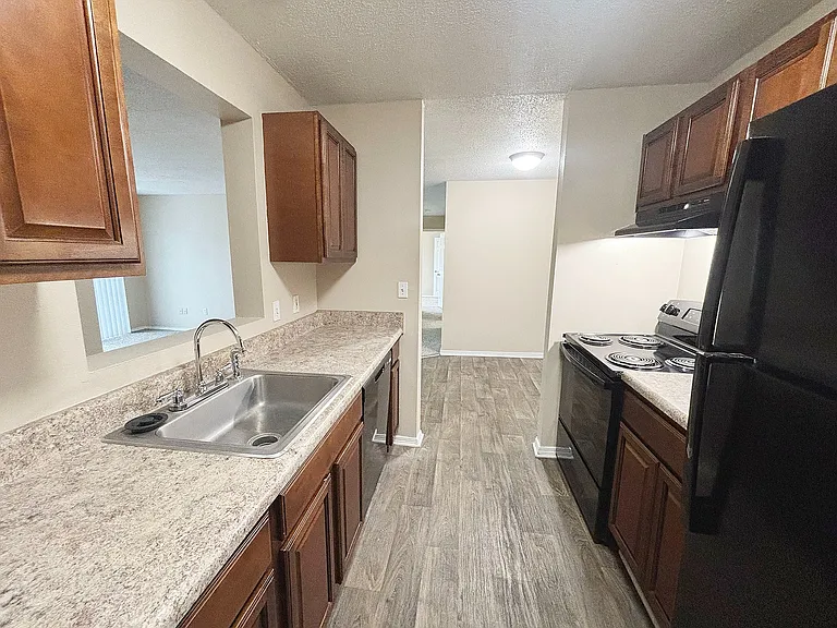 Grandview - Kitchen